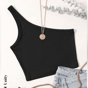 🌟 Black One-Shoulder Shein Top 🌟